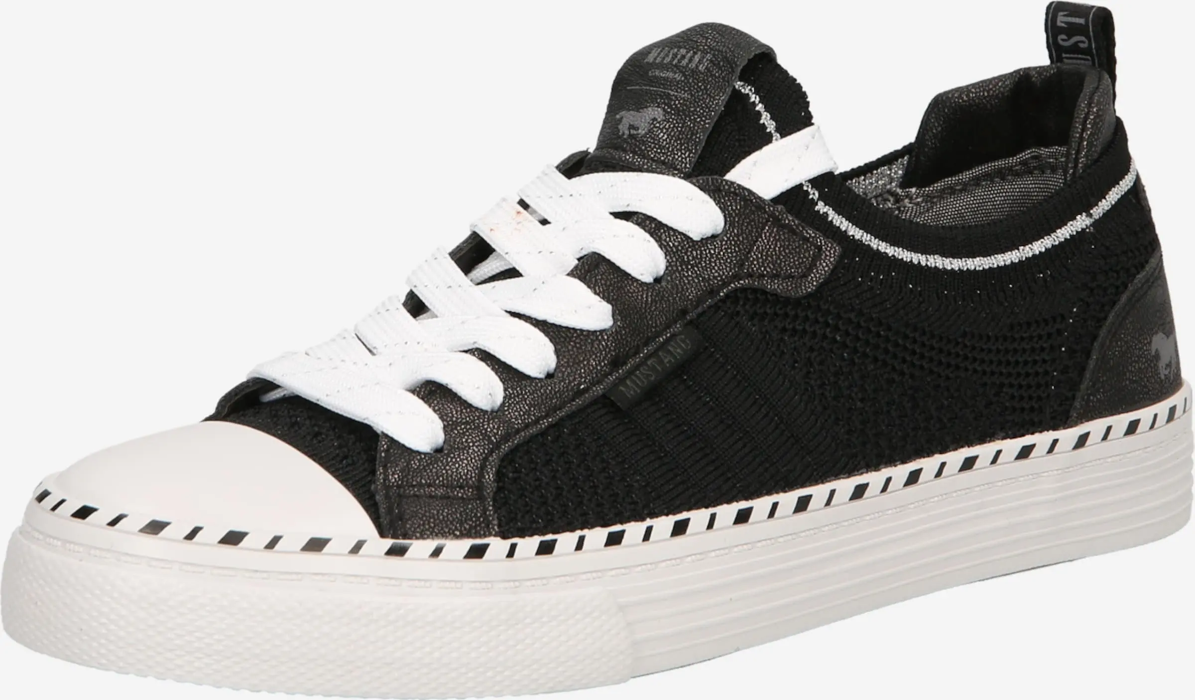 Mustang Running Sneakers Sneakers Laag Dames Zwart